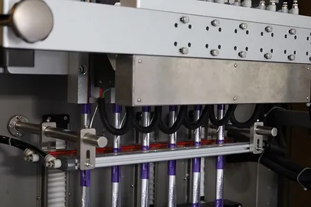 Filling and sealing system